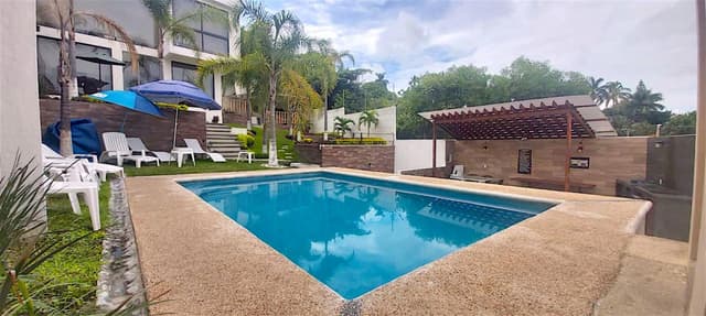 Venta de casa sola, Palmira, Cuernavaca, Morelos...Clave 3545