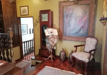 Gallery main