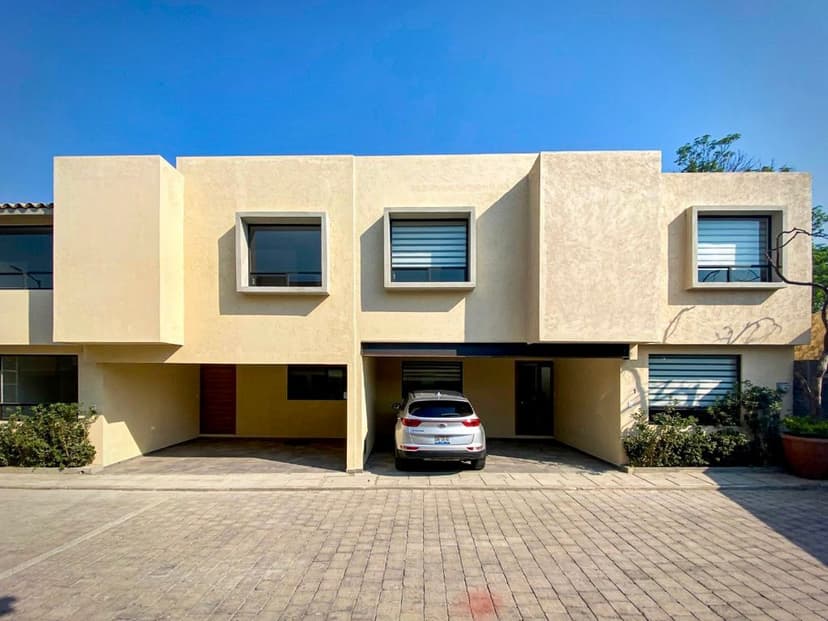 HERMOSAS CASAS EN FRACCIONAMIENTO PASEO DEL FRESNO