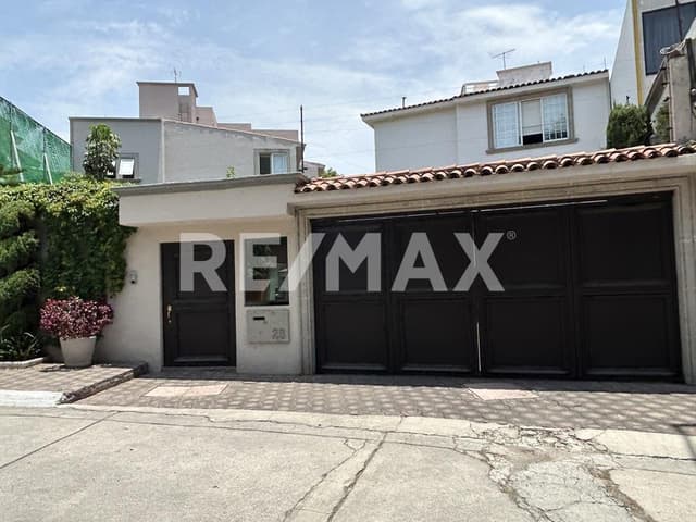 Casa de 321 m2 en Venta en Parques de la Herradura 