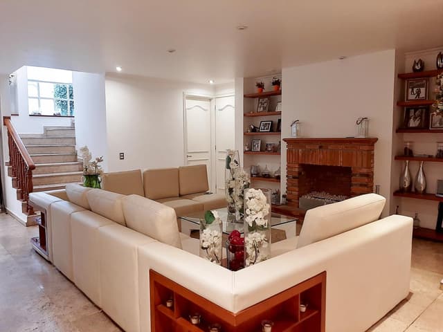 CASA EN VENTA EN INTERLOMAS 