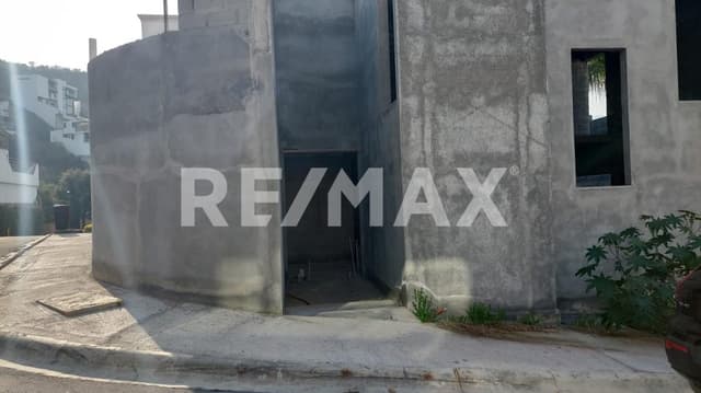 Venta Casa en Lagos del Vergel Monterrey Nuevo León Zona Sur - 1187