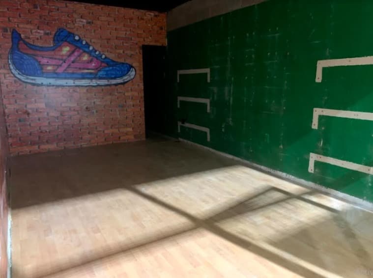 Gallery main