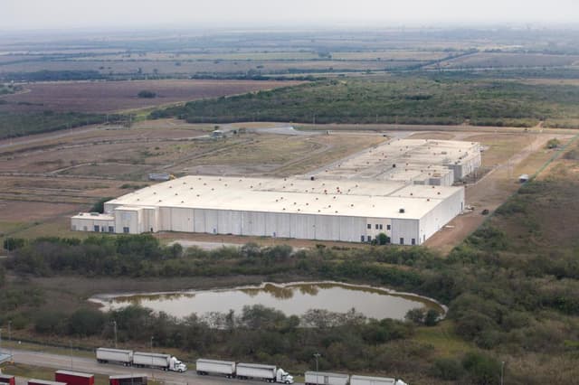 EXCELENTE BODEGA EN RENTA 
