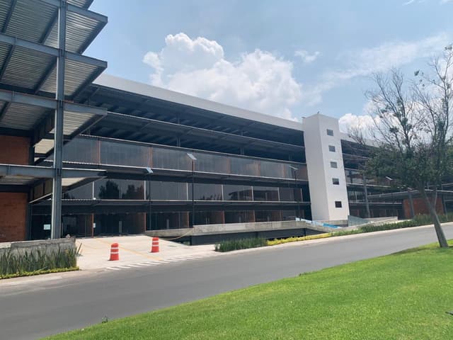 LOCAL EN VENTA EN LA RESERVA