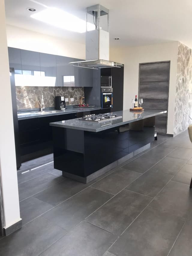 Residencia Vacacional Totalmente Amueblada en Los Casahuates Residencial (ATLIXCO)