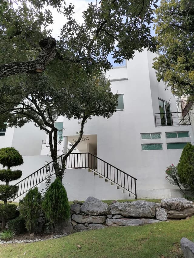 VENTA DE CASA EN PEDREGAL LA CALERA