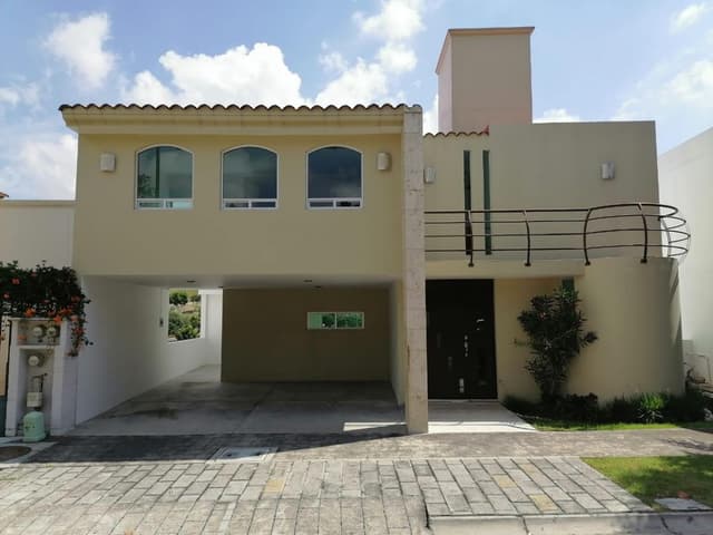 VENTA DE CASA EN PEDREGAL LA CALERA