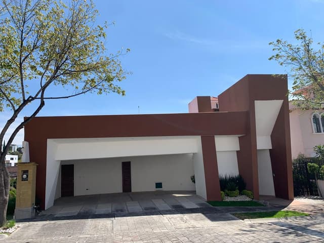 VENTA DE CASA EN PEDREGAL LA CALERA