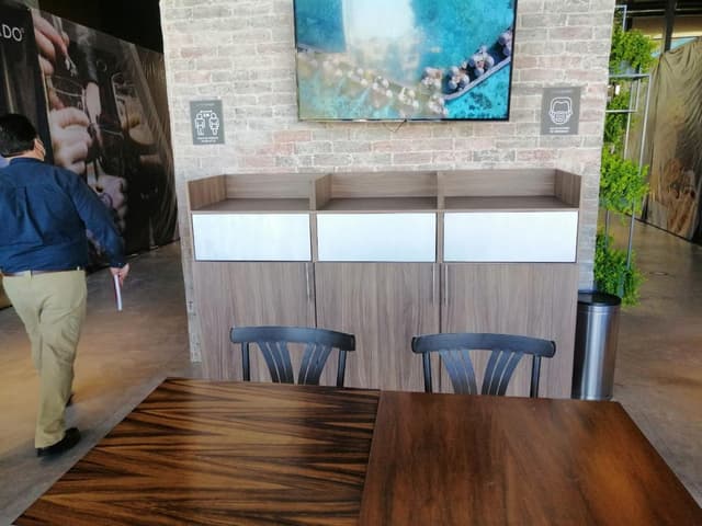 RENTA DE ISLAS 7.5M2, PLAZA ADAGIO