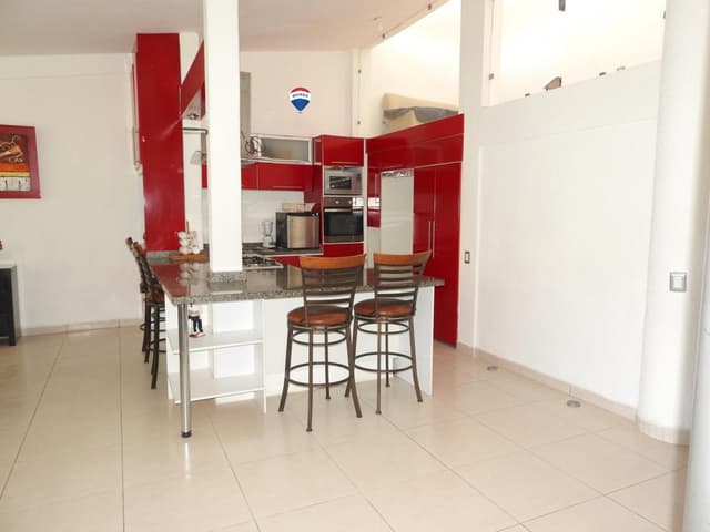 Venta de casa sola al sur de Cuernavaca, Morelos...Clave 3722