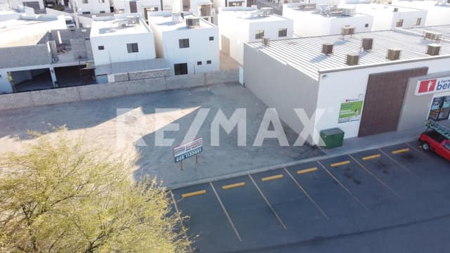 SE RENTA TERRENO ISLAS AGRARIAS