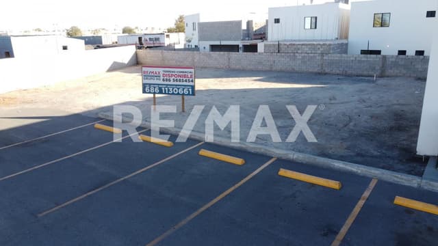 SE RENTA TERRENO ISLAS AGRARIAS