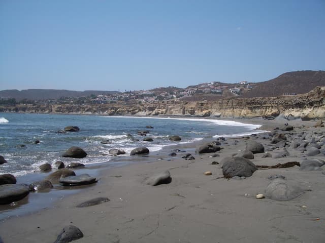 TERRENO COMERCIAL EN ENSENADA