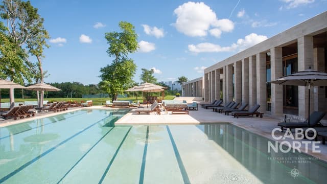 Terreno con vista al lago en Cabo Norte privada Frondeza Mérida Yucatán