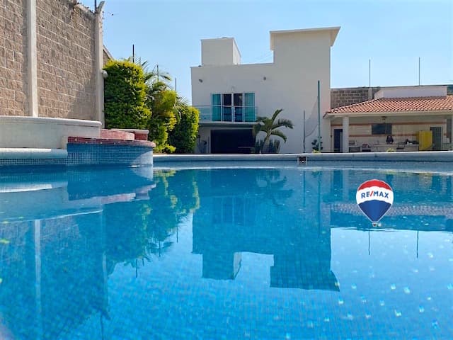 Venta de casa sola en Tepoztlán, Morelos...Clave 3743