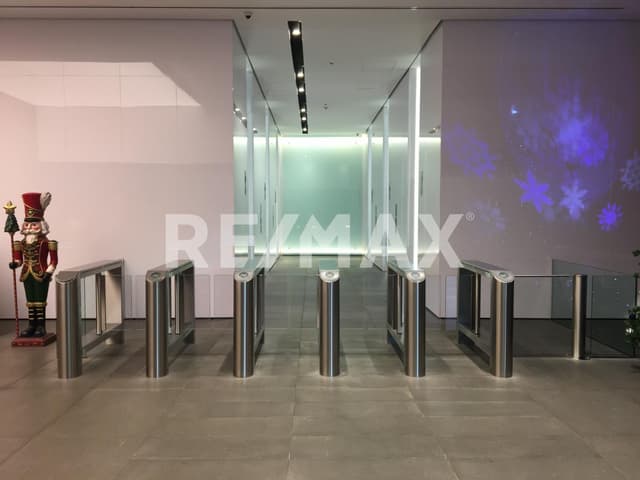 Renta espectacular Oficina En Downtown Santa Fe, Álvaro Obregón