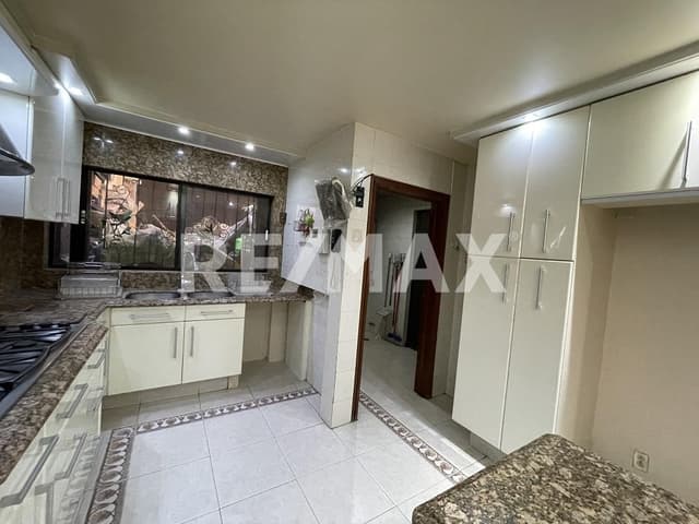 CASA EN VENTA EN LA HERRADURA