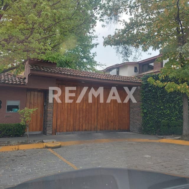 LOMAS DE LAS PALMAS CASA EN CONDOMINIO, MUY CERCA DE INTERLOMAS