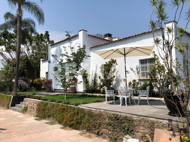 Venta de casa un nivel en Fracc. Las Palmas, Cuernavaca...Clave 3831