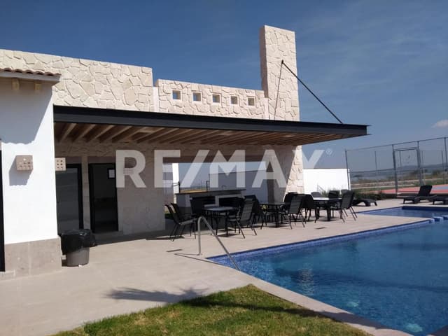 TERRENO VENTA CIUDAD MADERAS SUR II 119 m²
