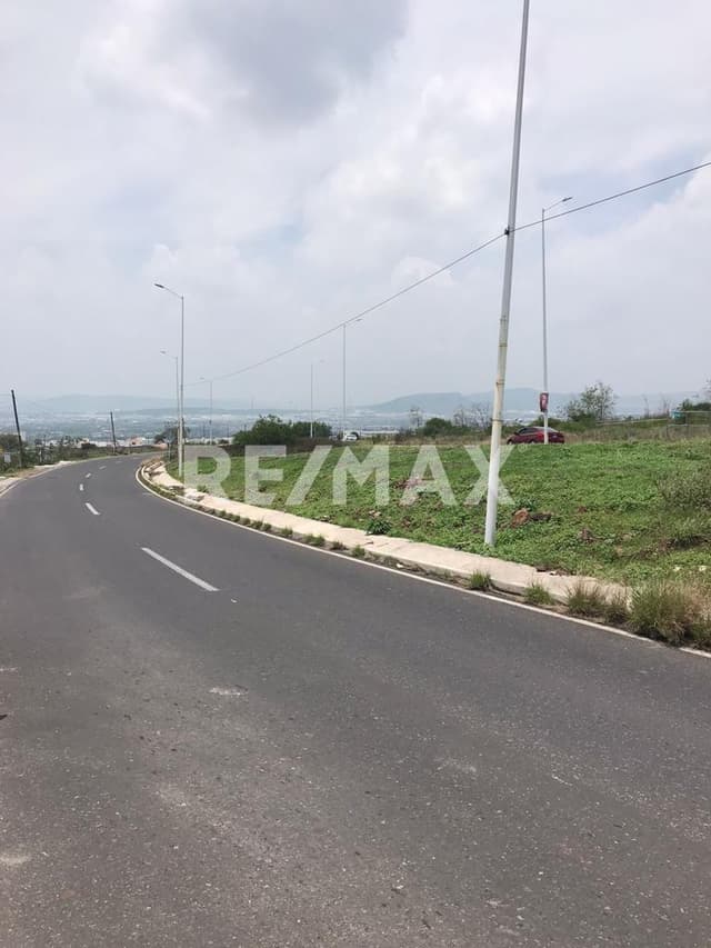 TERRENO COMERCIAL EN VENTA 