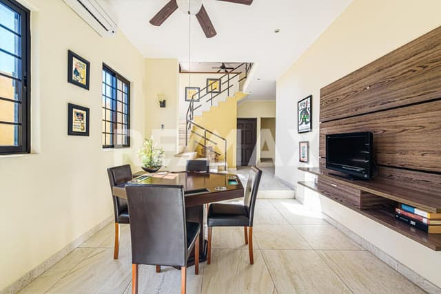 Casa Vista Hermosa 51 Calle Pila 51, San Jose del Cabo, MLS #22-581