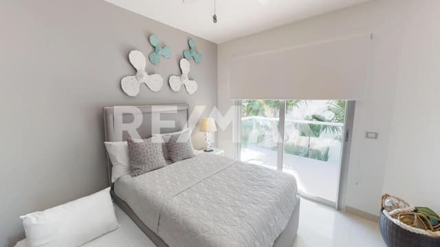 Condo de 4 Recamaras en Venta Frente al Mar