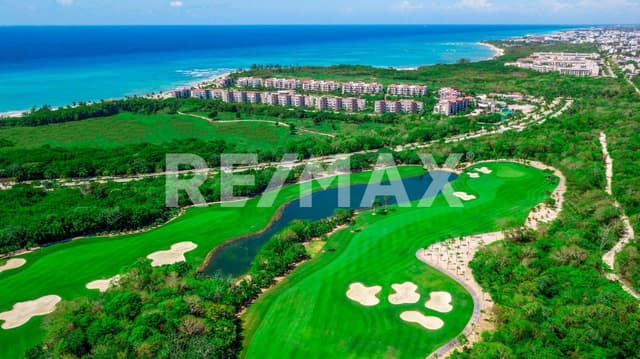 Condo de 4 Recamaras en Venta Frente al Mar