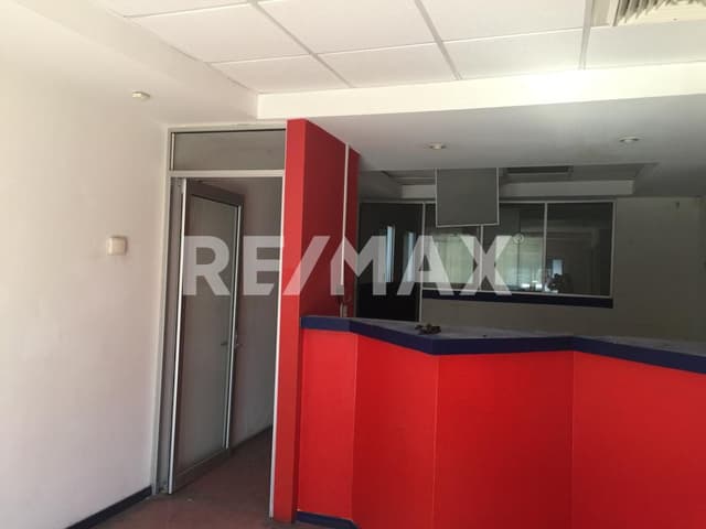 Bodega en renta en la Colonia San Benito, de Hermosillo, Sonora.