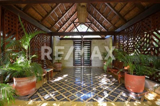 SE RENTA DEPARTAMENTO EN TULUM, EN LA ZONA EXCLUSIVA DE ALDEA ZAMA