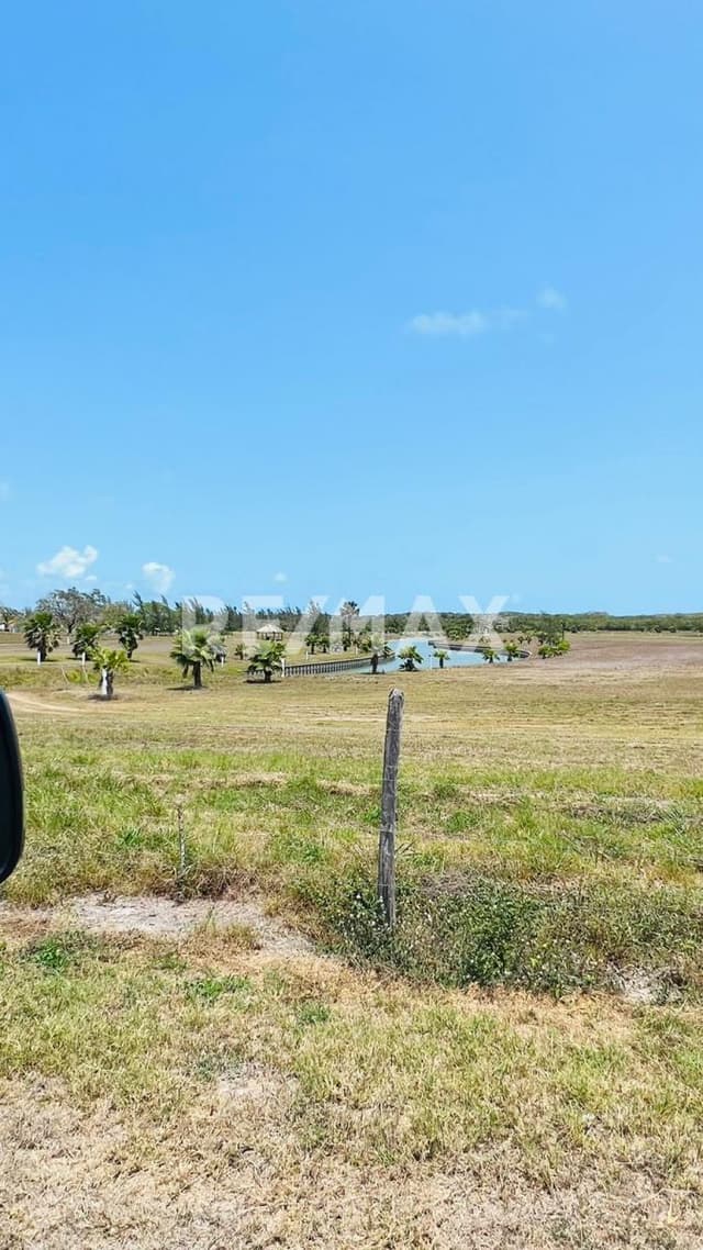 Exclusivos Terrenos Campestres con frente de agua.