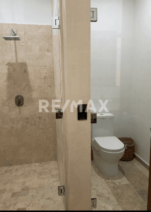 EN RENTA HERMOSA CASA HABITACIONES