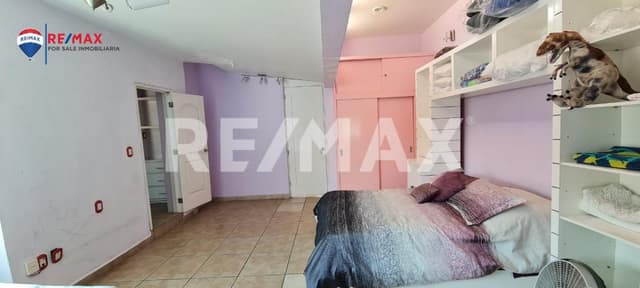 Venta de casa con 3 departamentos en Cuernavaca, Mor...Clave 3934