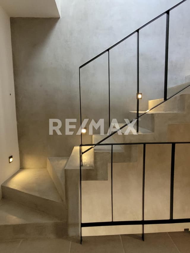 TOWNHOME 2br 2.5 bth 