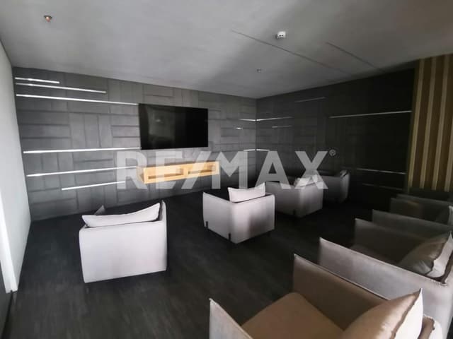 Hermosa Oficina en Venta en Torre Platea