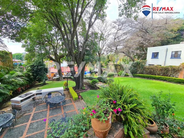 Venta de casa muy cerca del Centro de Cuernavaca, Morelos...Clave 3940