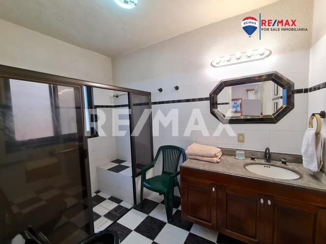 Venta de casa muy cerca del Centro de Cuernavaca, Morelos...Clave 3940