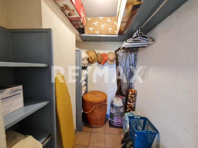 Venta de casa muy cerca del Centro de Cuernavaca, Morelos...Clave 3940