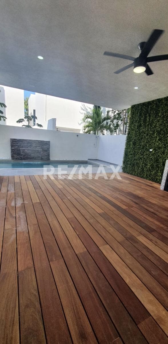Casa de 3 Recamaras en Venta en Playa del Carmen