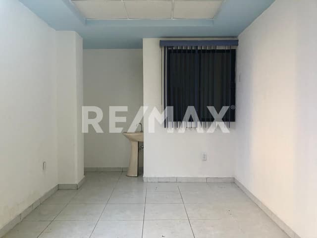 CONSULTORIO EN RENTA 