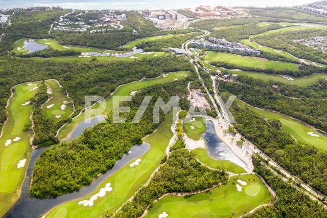 Condo de 2 Recamaras en Venta en Corasol