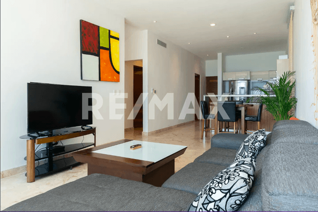 Casa del Mar Penthouse de 2 Recamaras con Vista Parcial al Mar