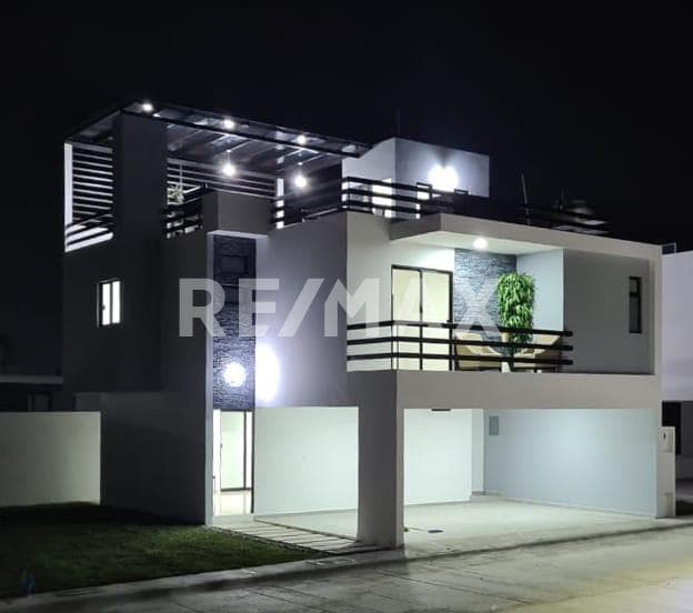 CASA EN VENTA 