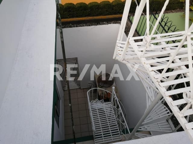 Venta de casa en Jardines de Cerro Gordo, Ecatepec