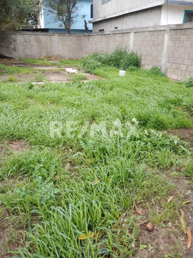 TERRENO EN VENTA 