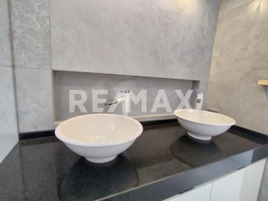 property image preview0