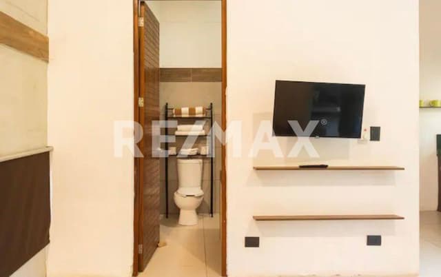 FOURPLEX  ON SALE / COMPLEJO DE 4 DEPARTAMENTOS JUNTOS EN VENTA