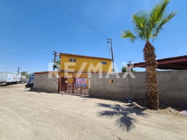 TERRENO COMERCIAL CON CONSTRUCCION EN RENTA COLONIA IGNACION ALLENDE