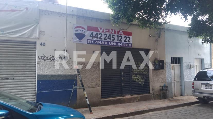 Excelente Terreno Inversionistas!! en el Centro de Querétaro en Esquina